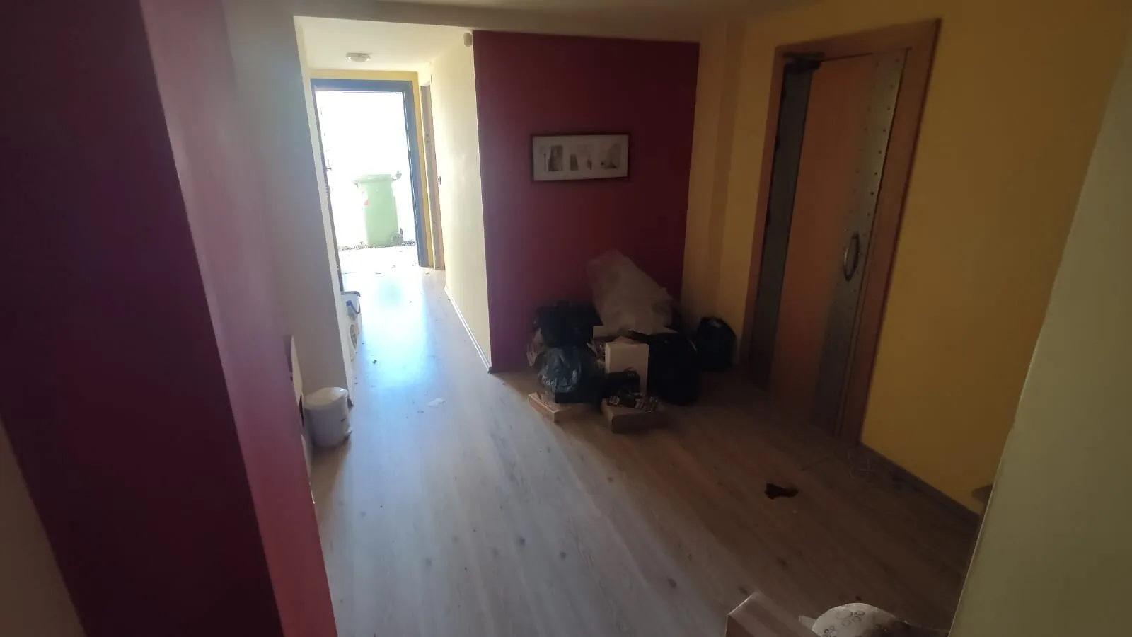 1600