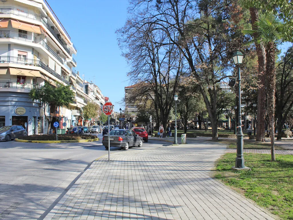 εμπορικό ακίνητο προς πώληση 100 τ.μ Κατερίνη Νομός Πιερίας