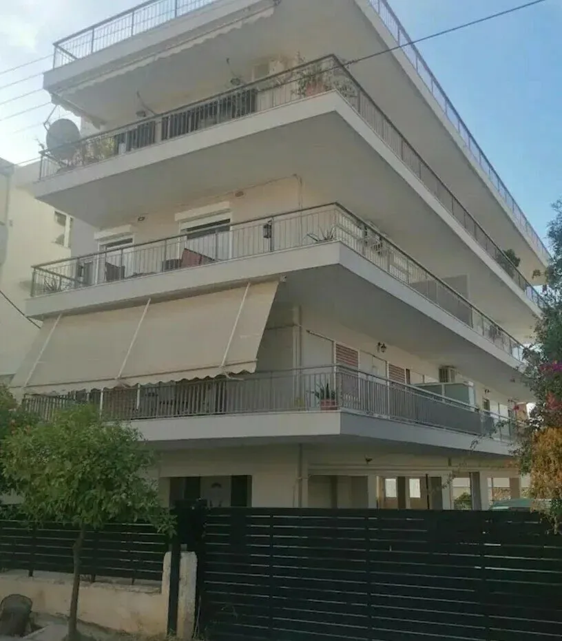 816