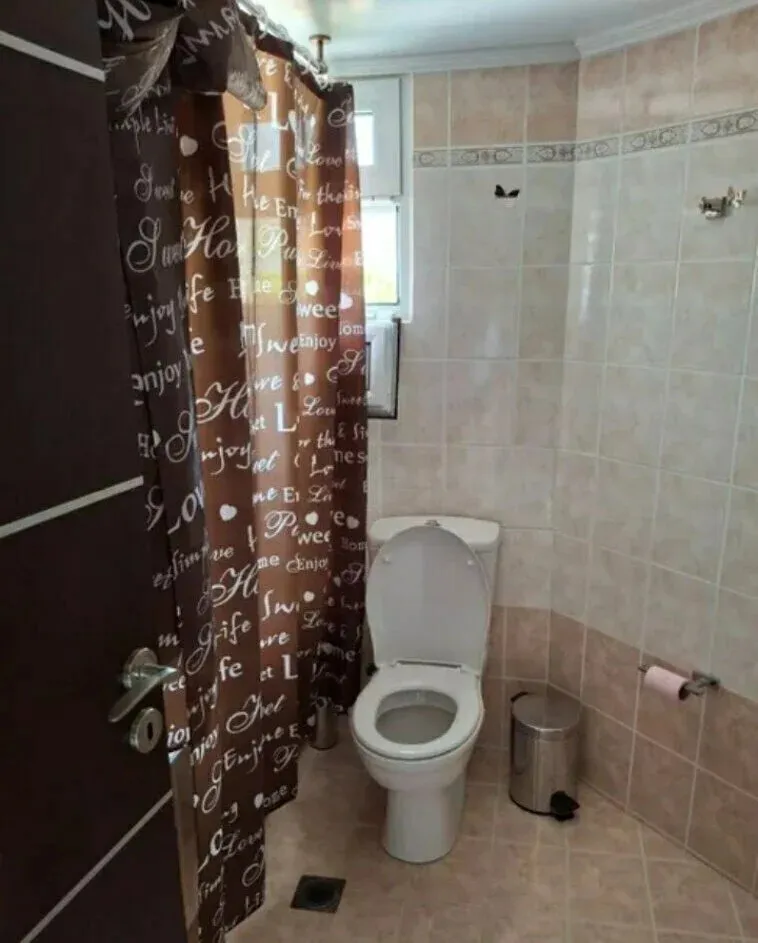 758