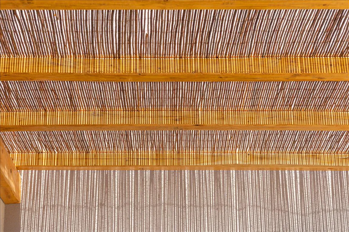 1152