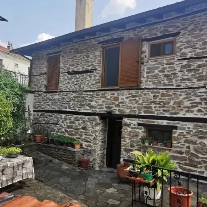 μονοκατοικία προς πώληση 119 τ.μ Πολύγυρος Χαλκιδική