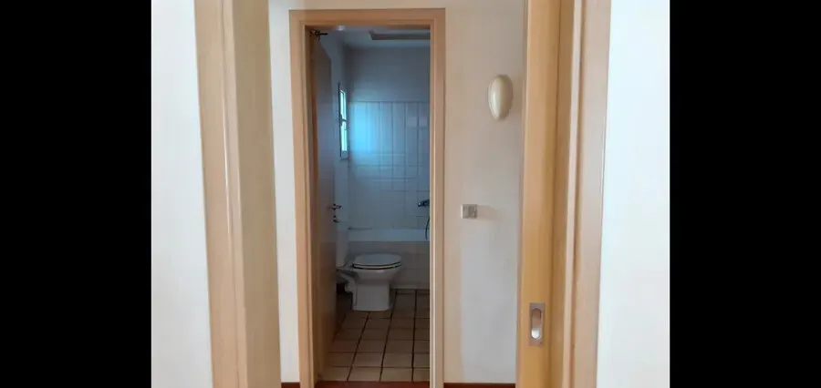 900