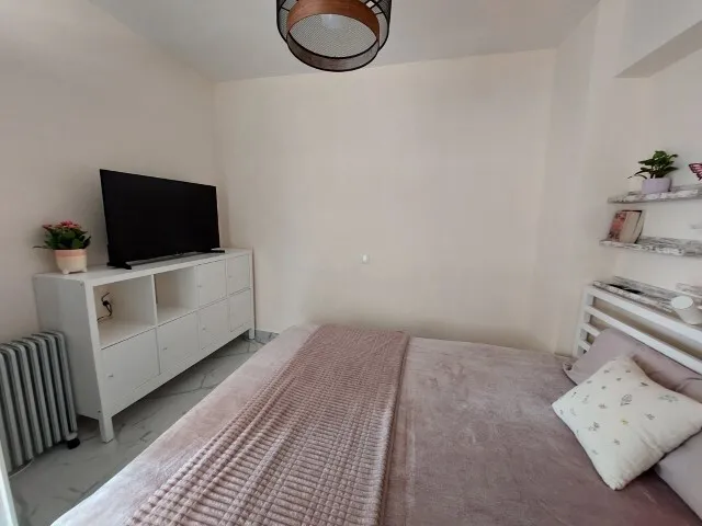 640