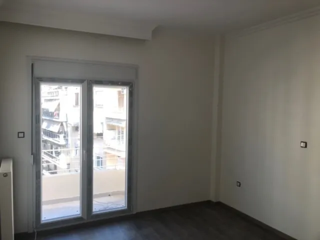 640