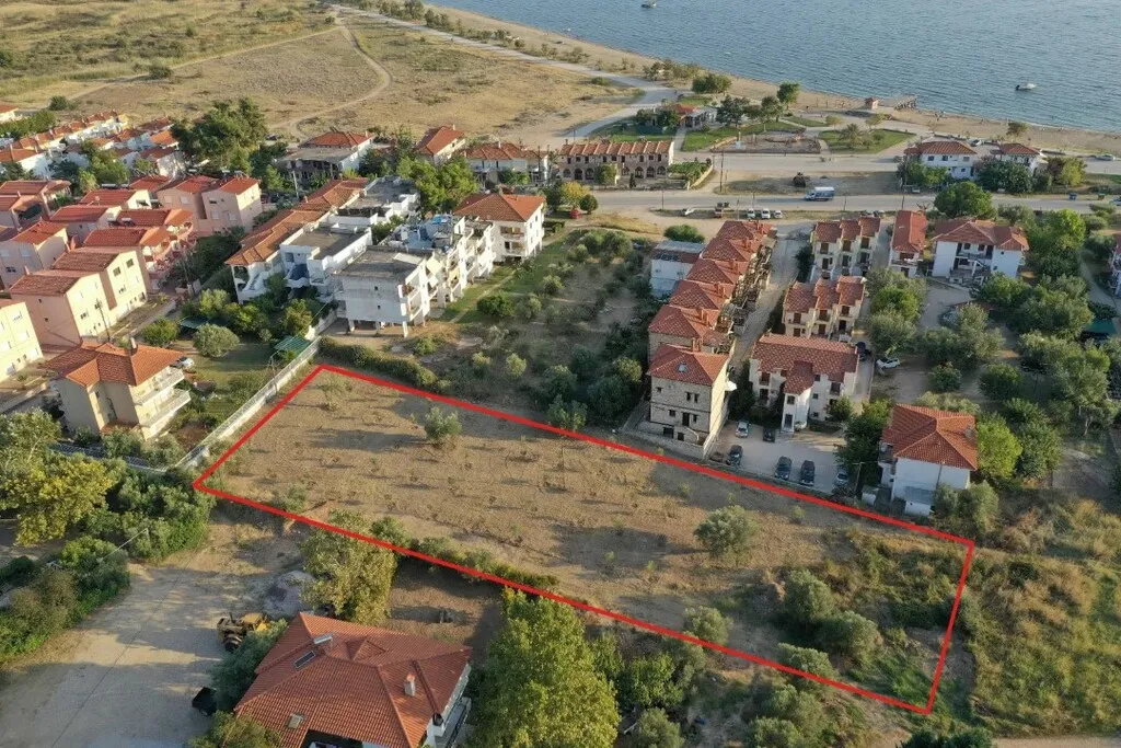 οικόπεδο προς πώληση 2500 τ.μ Πολύγυρος Χαλκιδική