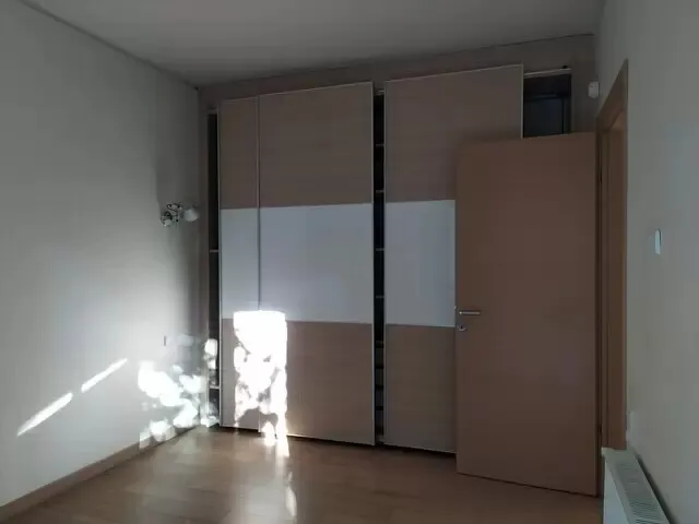 640