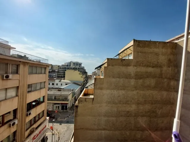 640