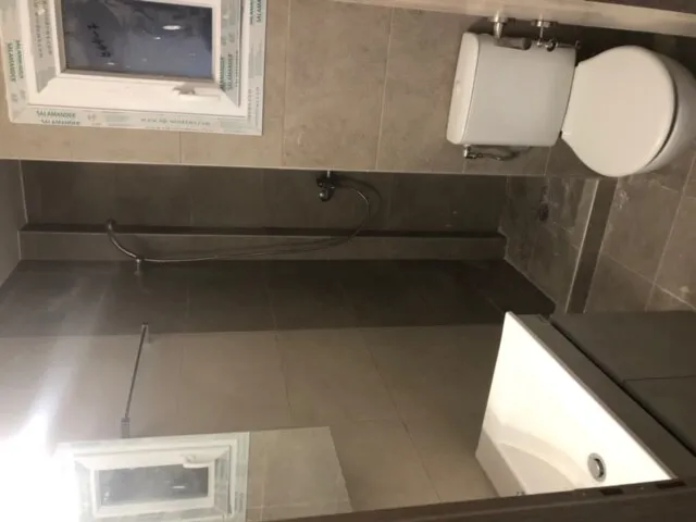 640