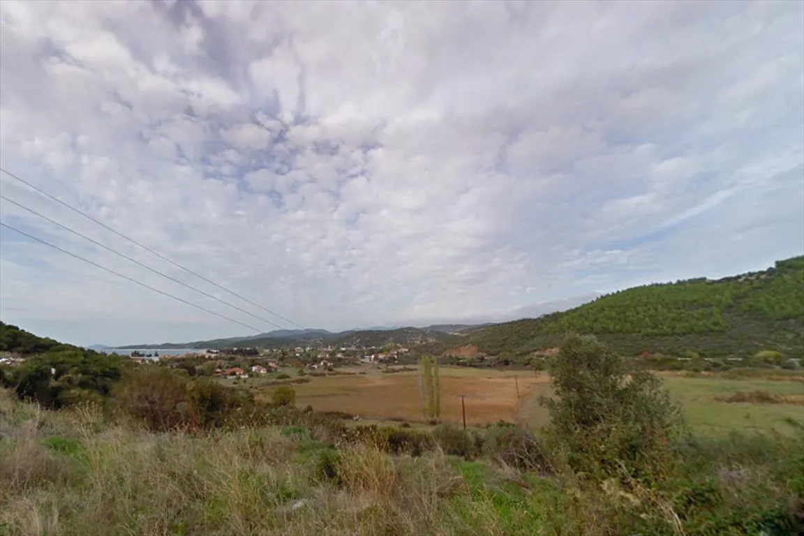 οικόπεδο προς πώληση 1850 τ.μ Σιθωνία Χαλκιδική