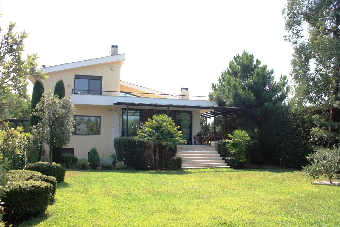βίλα προς πώληση 600 τ.μ Πυλαία Προάστια Θεσσαλονίκης