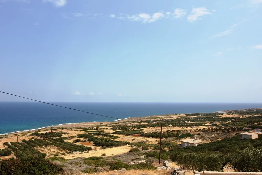 οικόπεδο προς πώληση 22000 τ.μ Άγιος Νικόλαος Νομός Λασιθίου