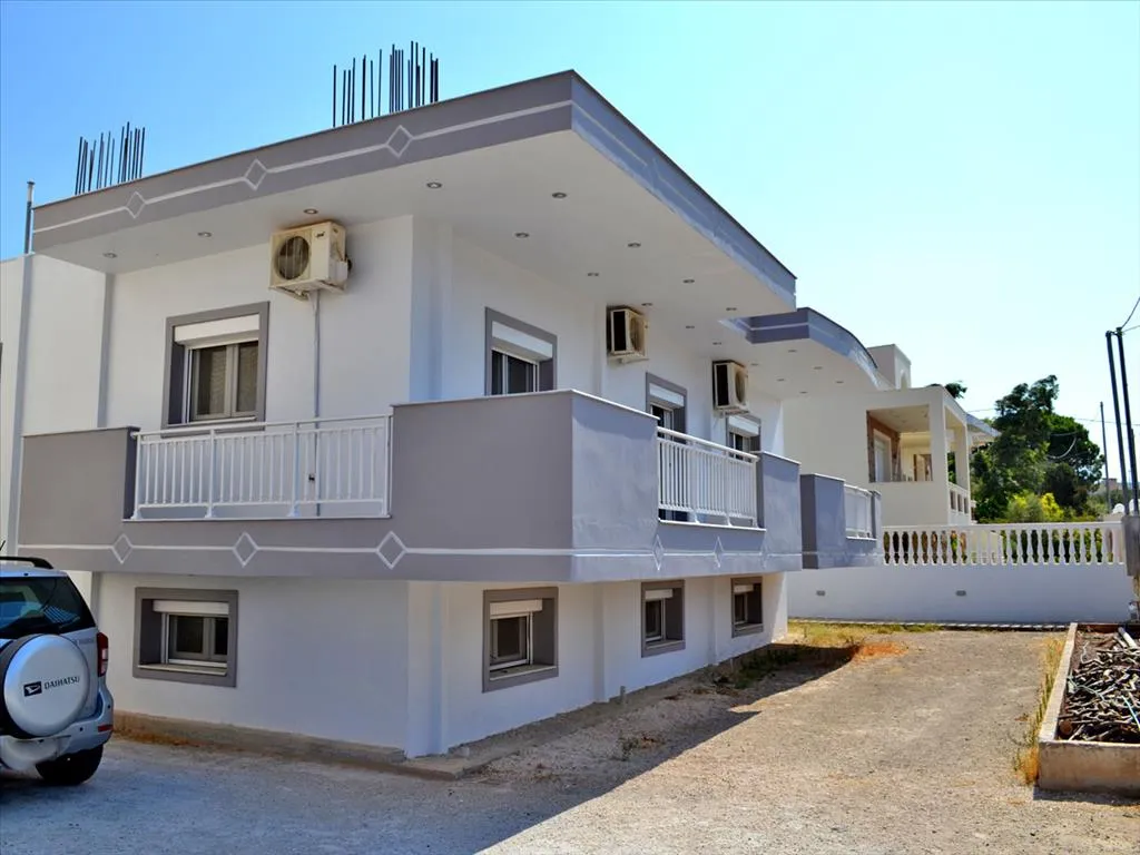 συγκρότημα προς πώληση 910 τ.μ Λουτράκι-Περαχώρα Κορινθία