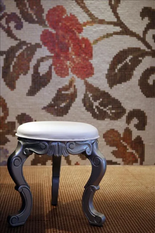512