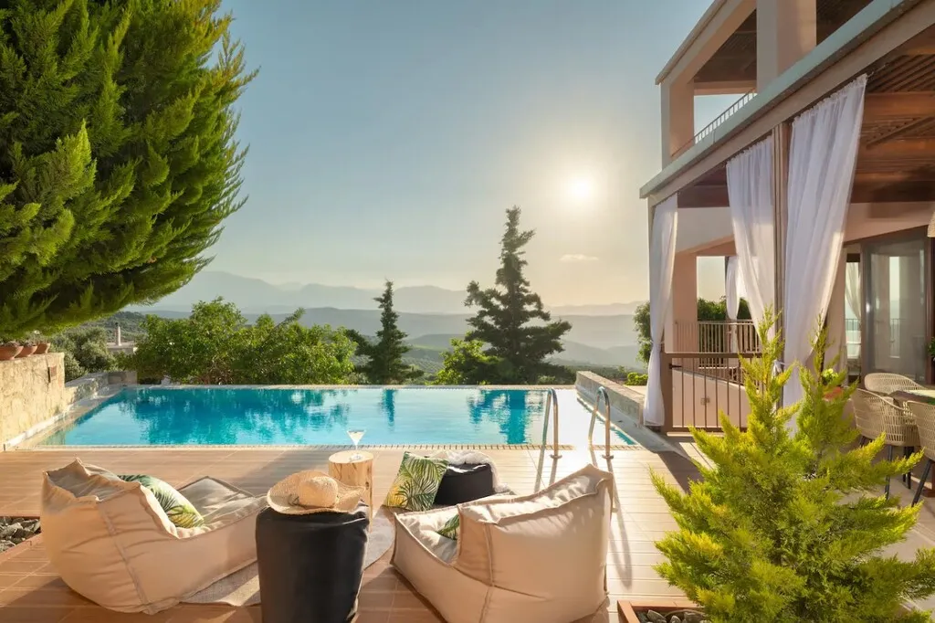 βίλα προς πώληση 335 τ.μ Ηράκλειο Κρήτης Νομός Ηρακλείου