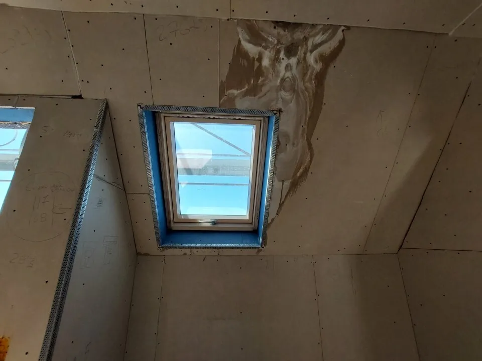960