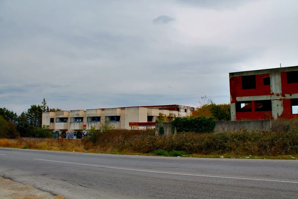 εμπορικό ακίνητο προς πώληση 14810 τ.μ Πυλαία Προάστια Θεσσαλονίκης