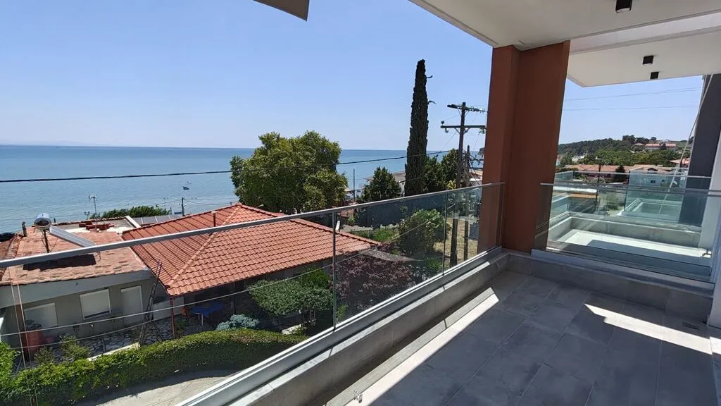διώροφο διαμέρισμα προς πώληση 49 τ.μ Μεθώνη Νομός Πιερίας