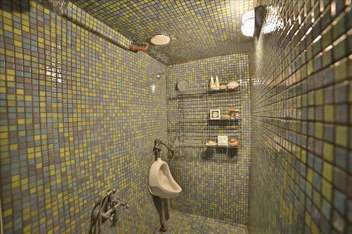 1152