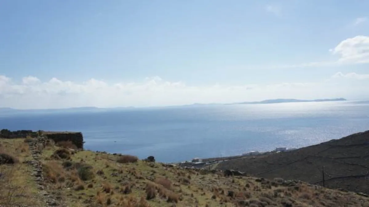 οικόπεδο προς πώληση 6628 τ.μ  Κυκλάδες