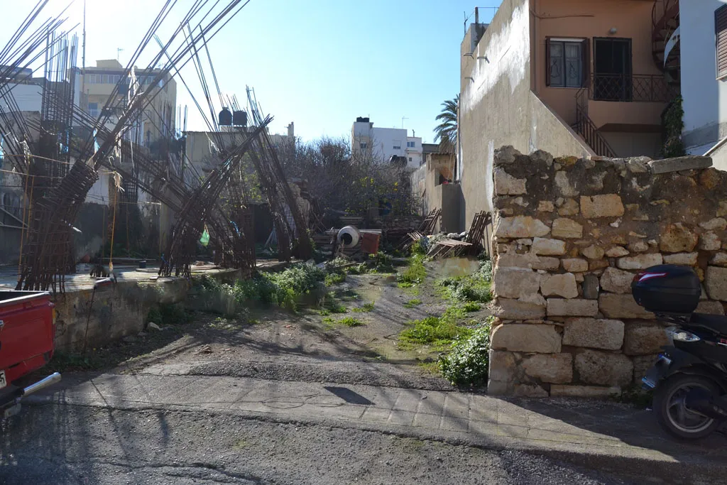 οικόπεδο προς πώληση 210 τ.μ Ηράκλειο Κρήτης Νομός Ηρακλείου