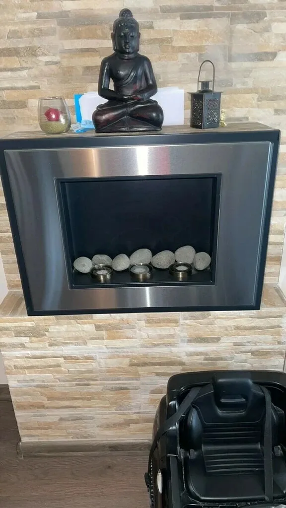 576