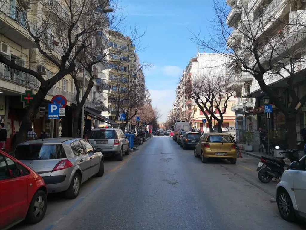 εμπορικό ακίνητο προς πώληση 50 τ.μ Κέντρο Θεσσαλονίκης Δήμος Θεσσαλονίκης