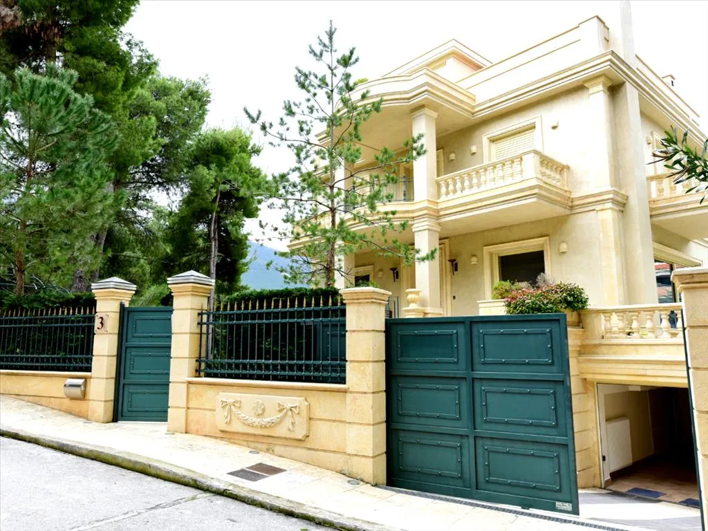 βίλα προς πώληση 648 τ.μ Διόνυσος Βόρεια Αθήνας