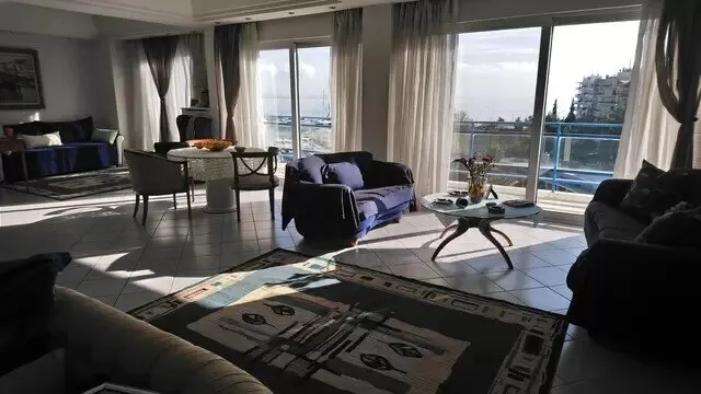 640