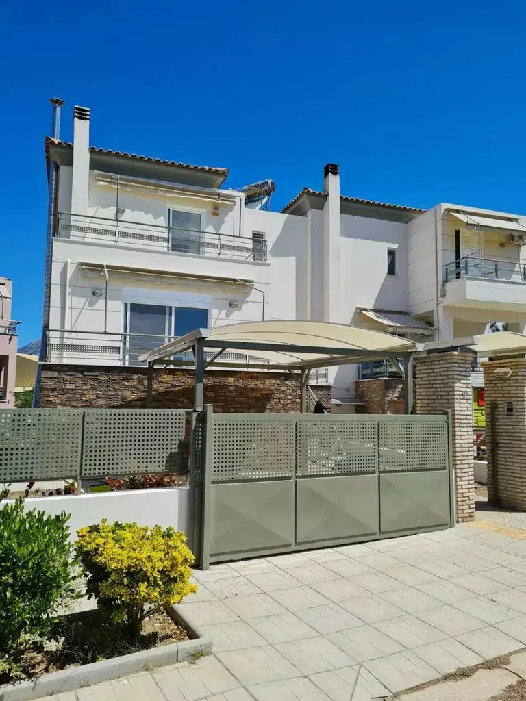 768