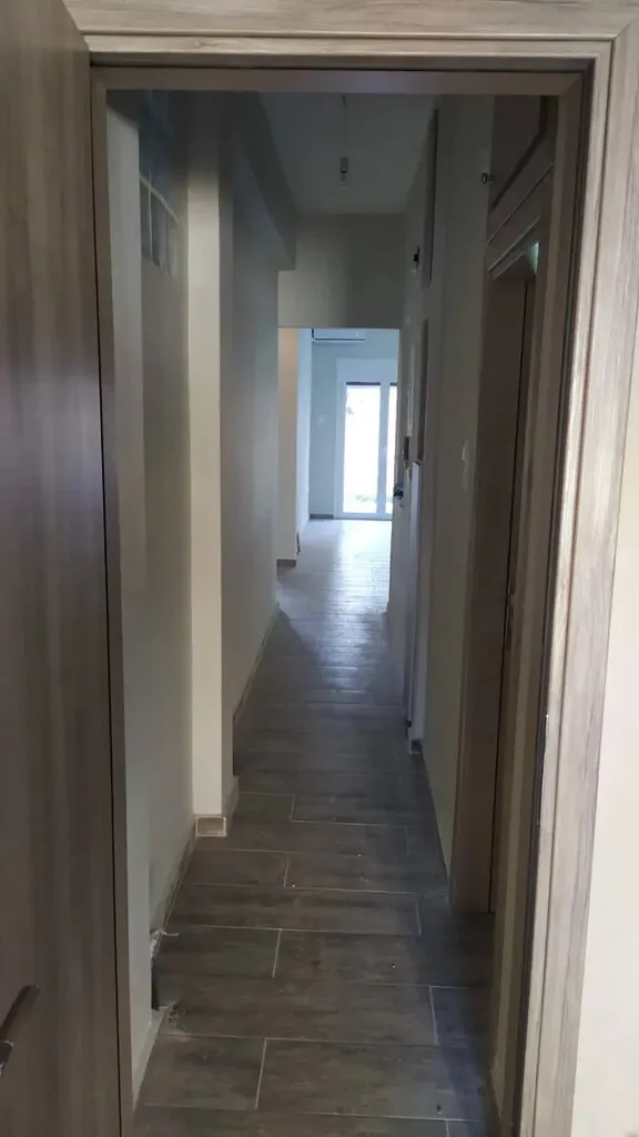 576