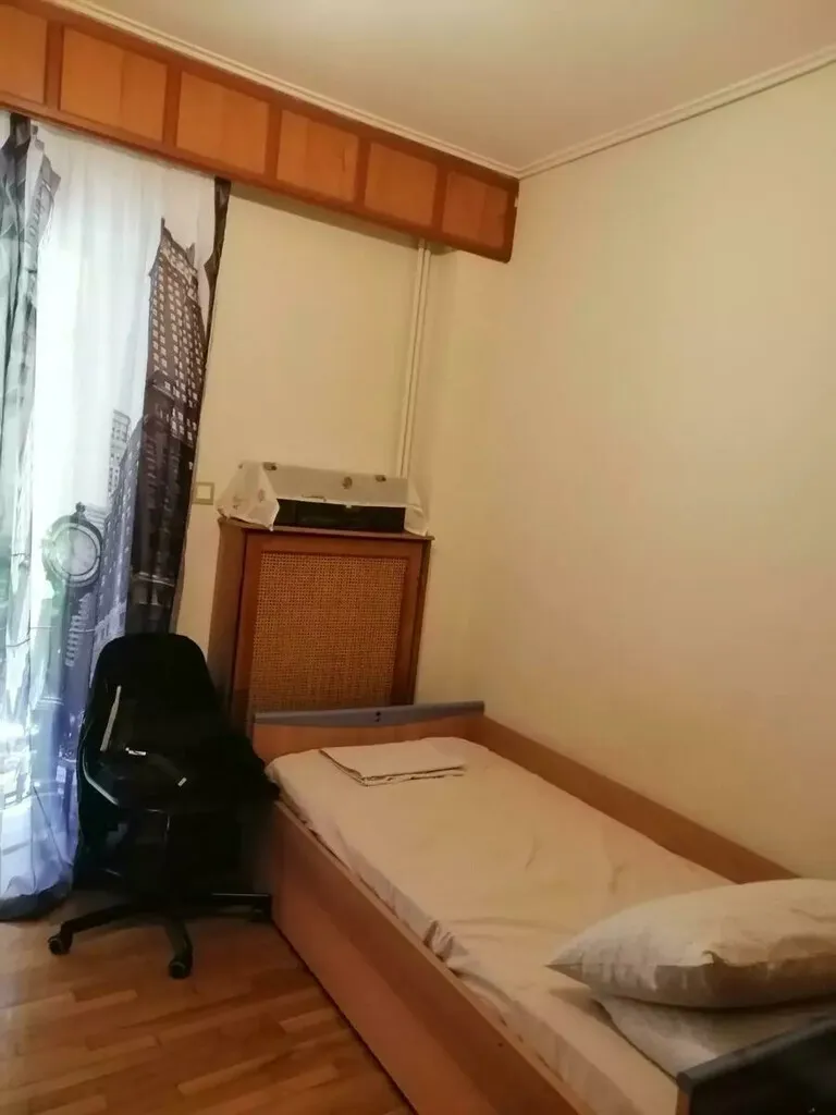 768