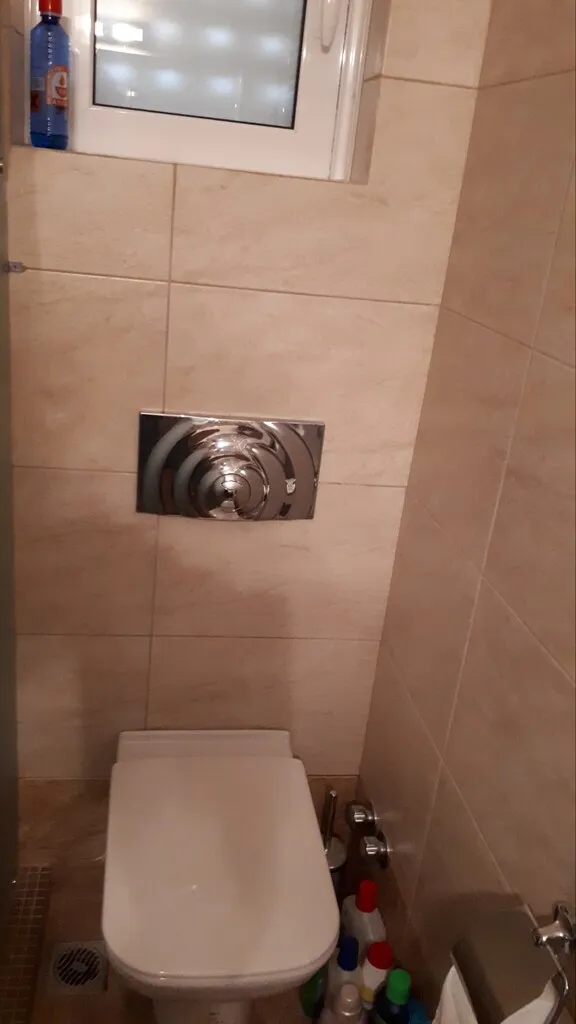576