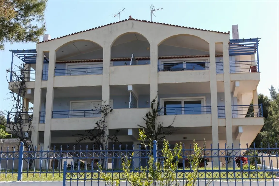 μονοκατοικία προς πώληση 400 τ.μ Μαλεσίνα Φθιώτιδα