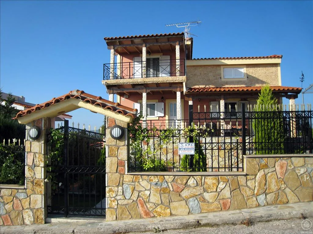 βίλα προς πώληση 240 τ.μ Μαλεσίνα Φθιώτιδα