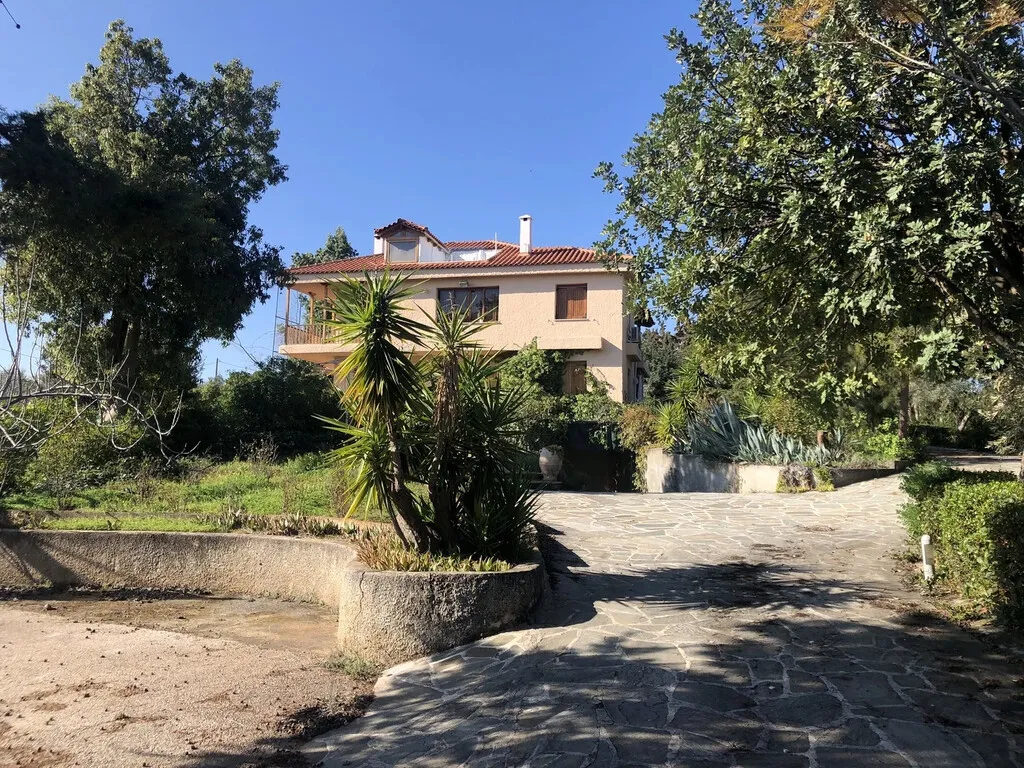 μονοκατοικία προς πώληση 411 τ.μ Αυλίδα Εύβοια