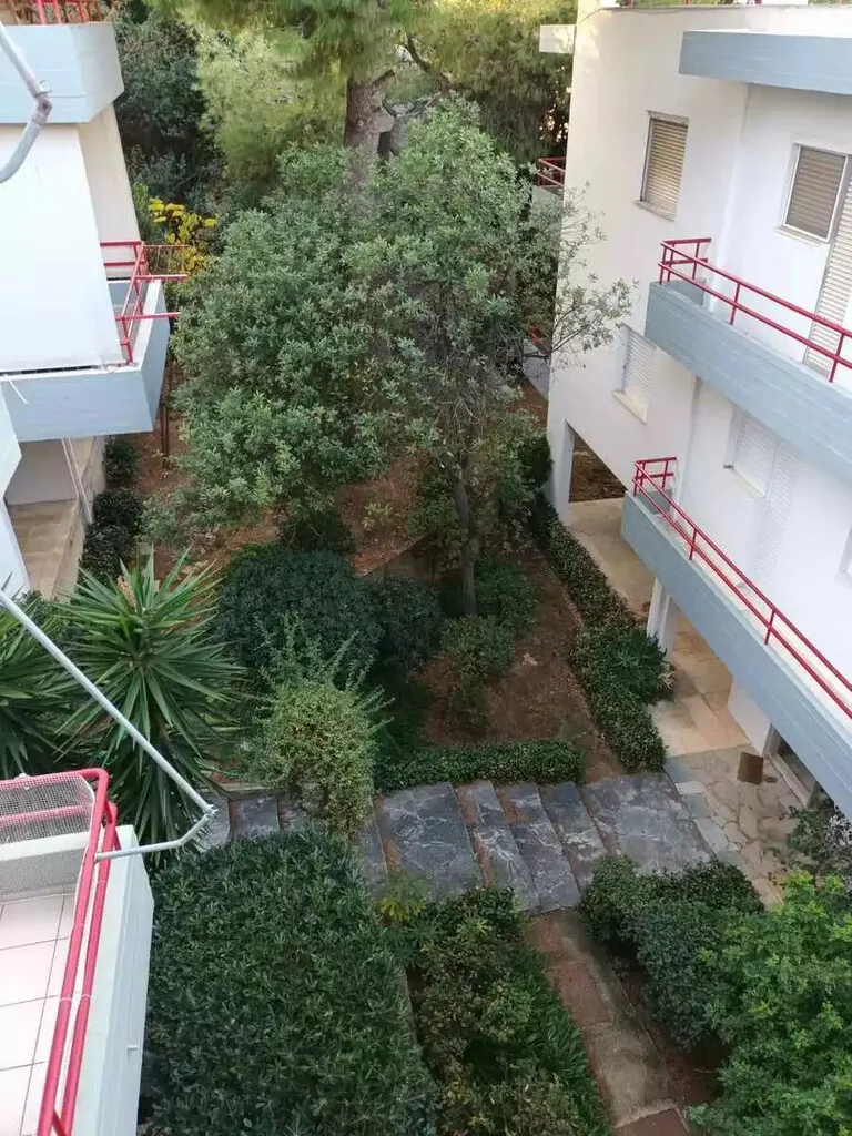 768