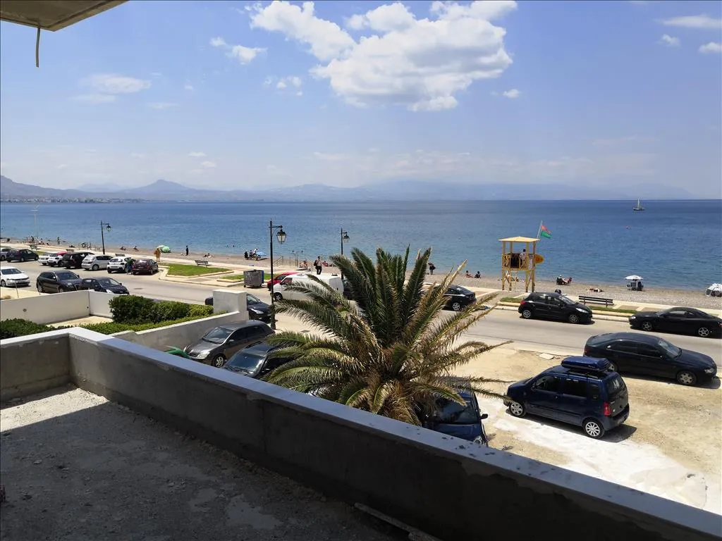 διαμέρισμα προς πώληση 95 τ.μ Λουτράκι-Περαχώρα Κορινθία