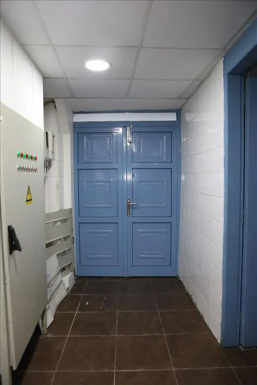 512