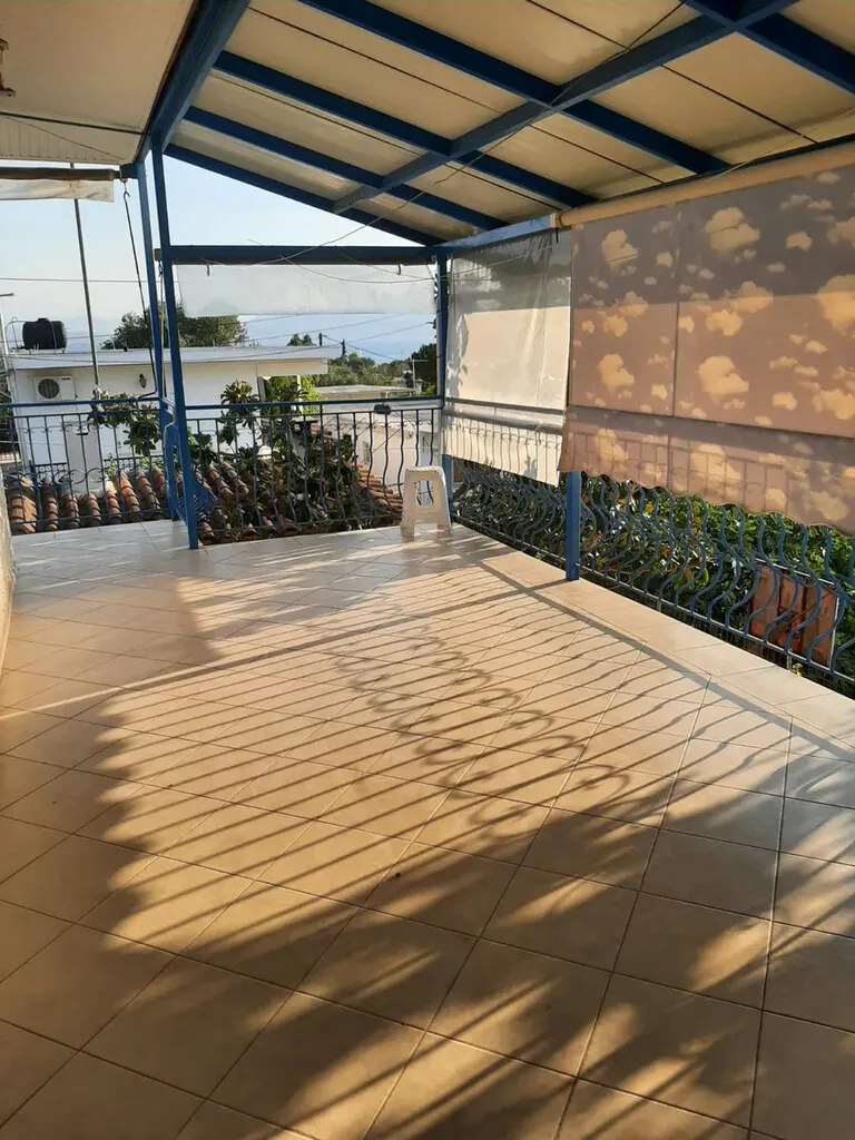 768