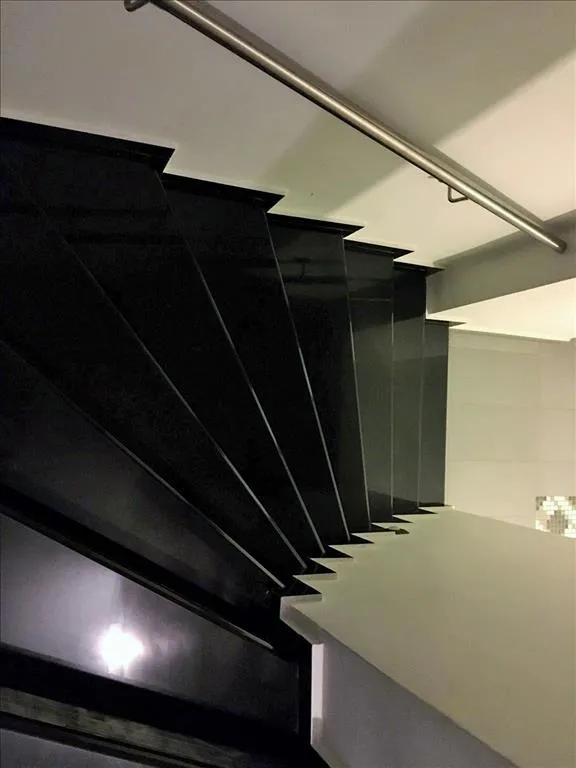 576