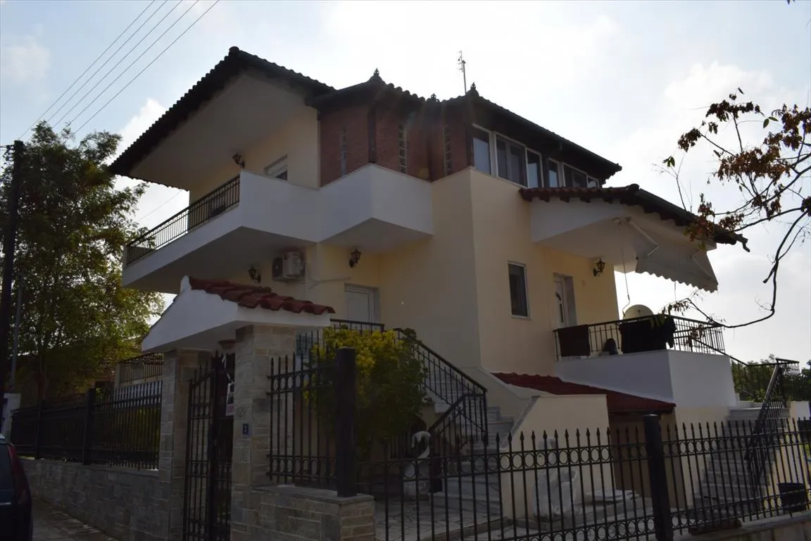 μονοκατοικία προς πώληση 170 τ.μ Μίκρα Προάστια Θεσσαλονίκης