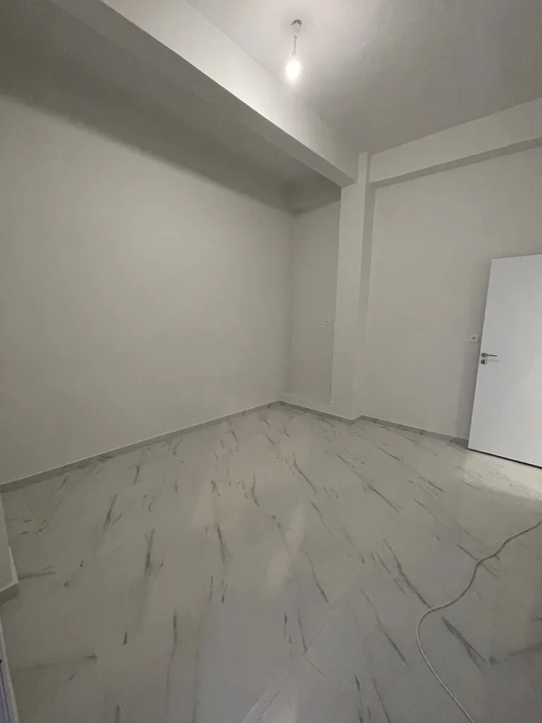 768