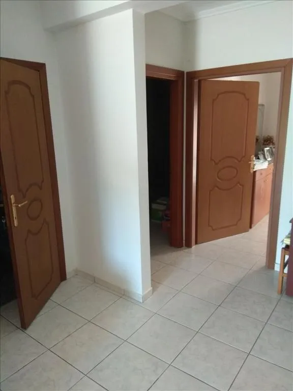576