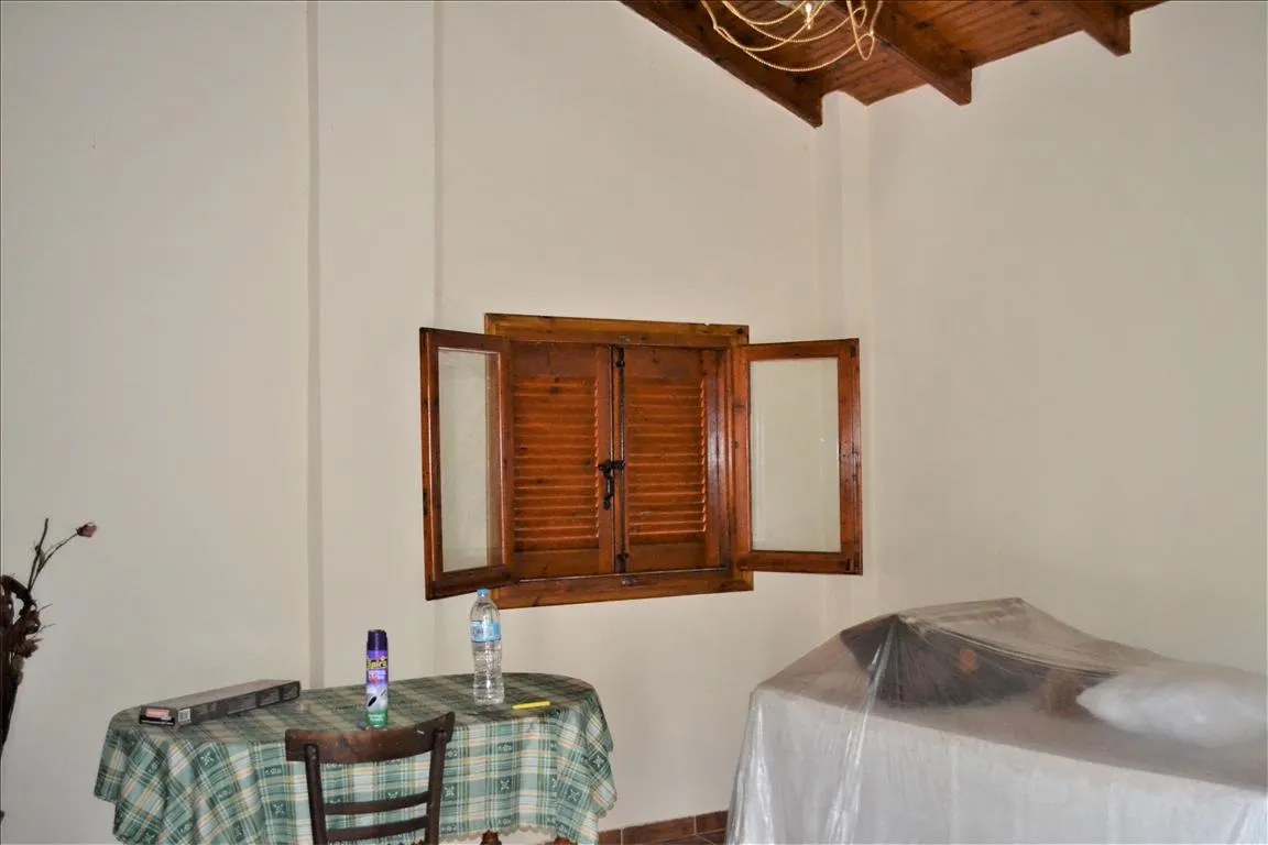 1152