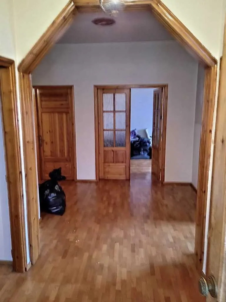 768