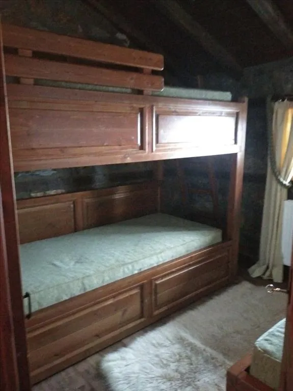 575