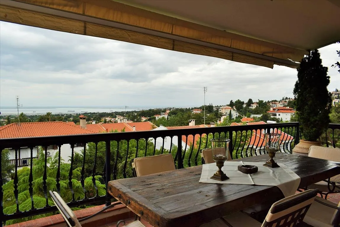 διαμέρισμα προς πώληση 350 τ.μ Πανόραμα Προάστια Θεσσαλονίκης