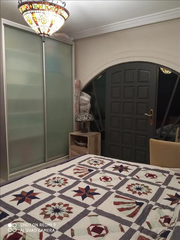 576