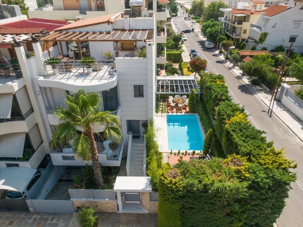 μονοκατοικία προς πώληση 270 τ.μ Γλυφάδα Νότια Αθήνας
